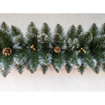 Гирлянда хвойная Xatynka Кармен зелёная с золотыми шишками и жемчугом ПВХ 2.9 м