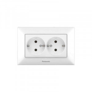 Розетка 2-на з заземленням Panasonic Arkedia Slim біла WNTC02052WH-UA1