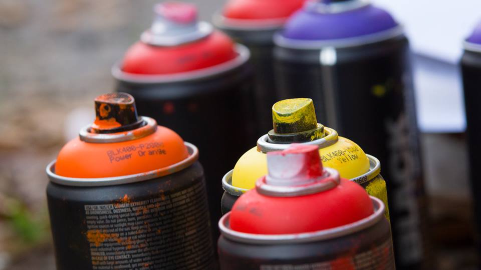 how to make spray paint not sticky 